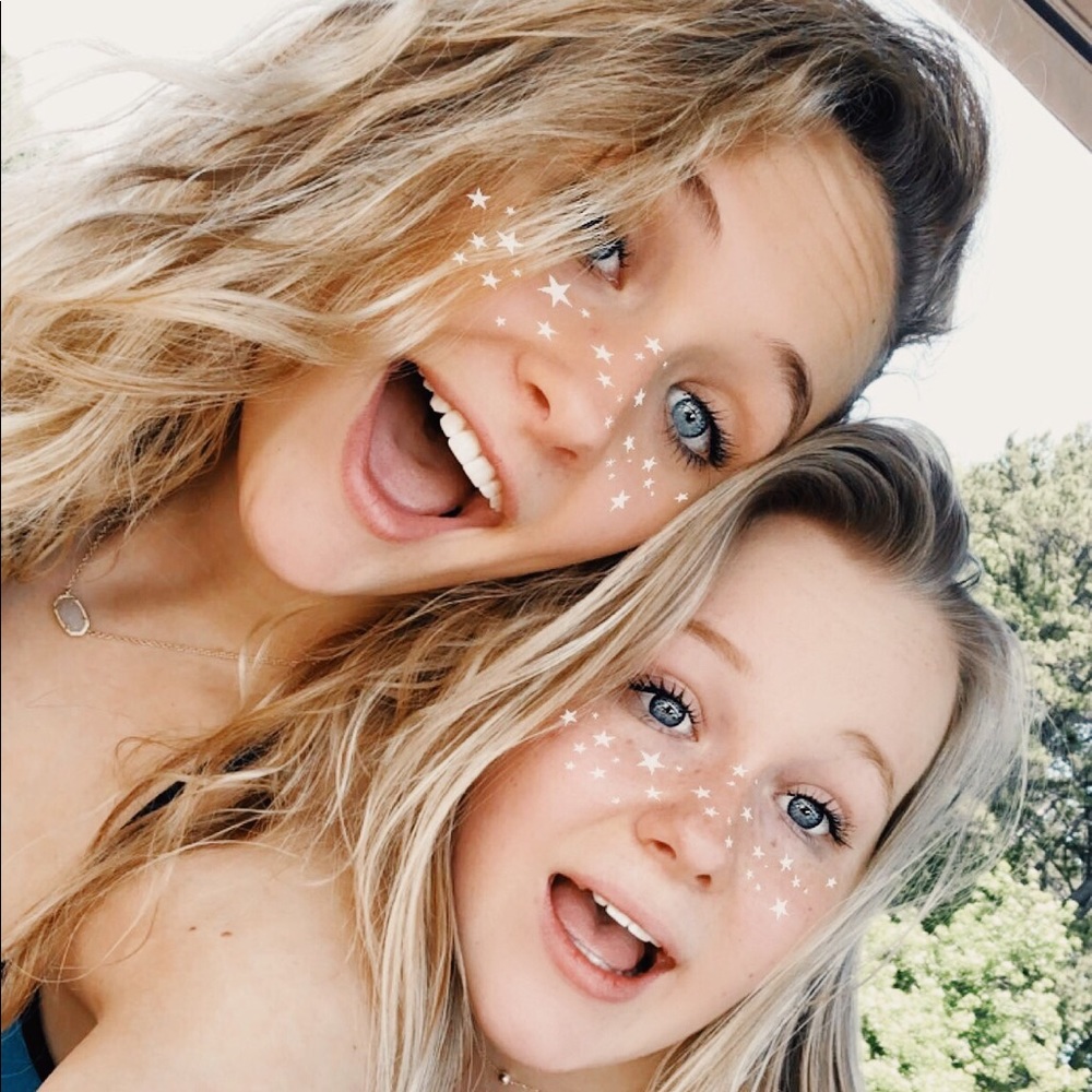 Meet your Posher, Macy